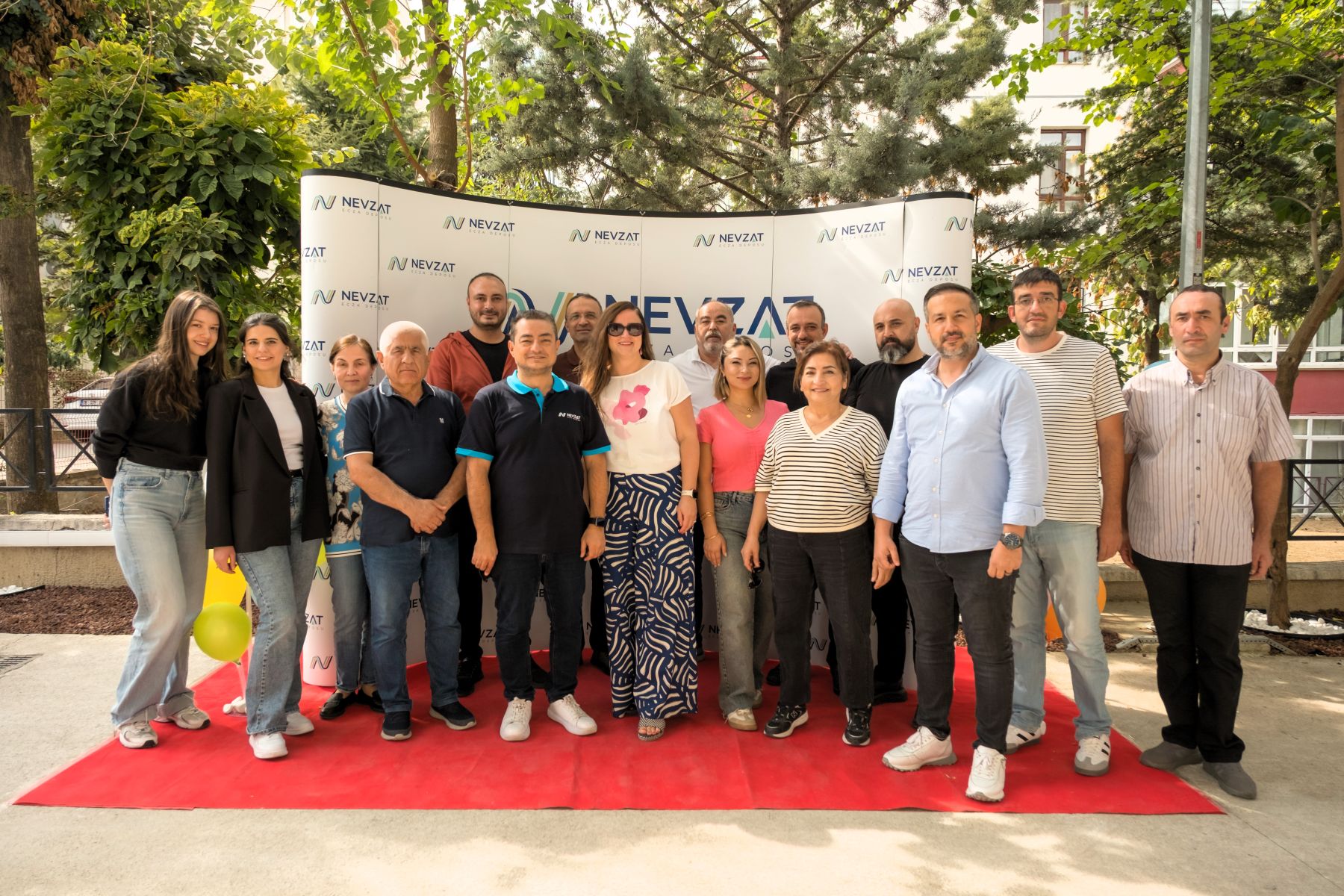 MERKEZ ŞUBEMİZDE YAZA VEDA PİKNİĞİMİZDE BİR ARAYA GELDİK